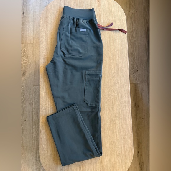 FIGS Navy High Waisted Yola Skinny ST - Picture 6 of 9